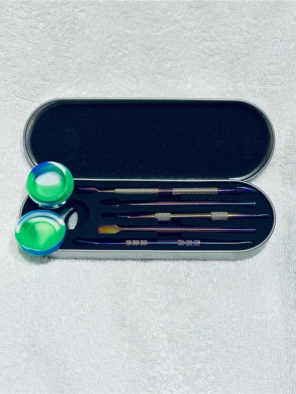 5 pc Rainbow Concentrate Tool Set with Silicone Container